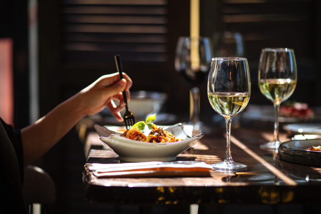 A Foodie’s Guide to the Best Dining Spots in Coral Springs Lake Neighborhood